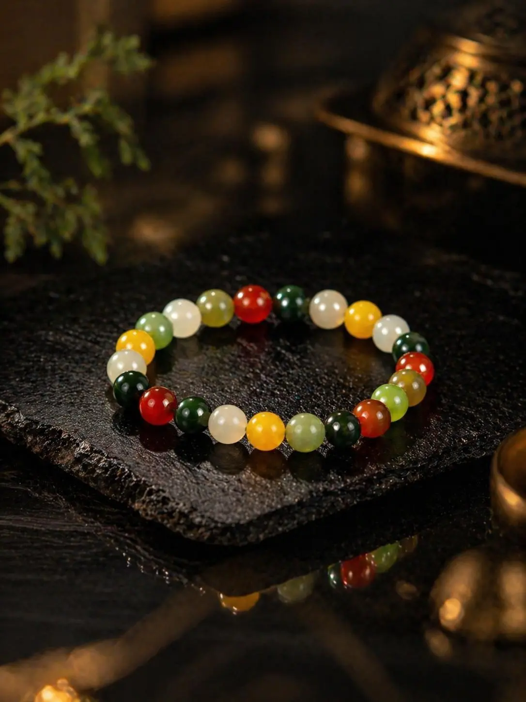 Beaded necklace featuring shiny colors and abundant traditional Chinese beads—fashion jewelry with an alternating design, a lucky Chinese-style jewelry gift.