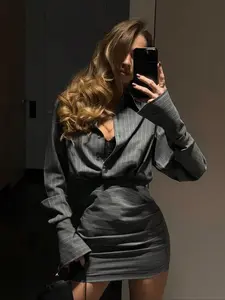 Women's Striped Crop Top & Skirt Set, Sexy Slim-Fit Two-Piece, Spring & Fall Fashion, Casual Vintage Collar Design