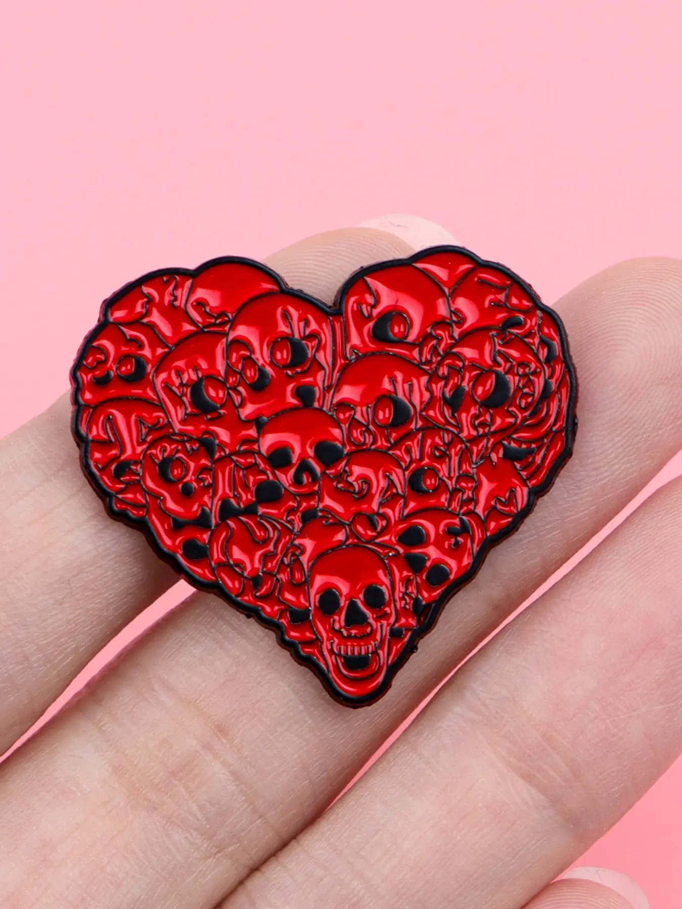 Red Skull Heart Enamel Brooch, Vintage Punk Zinc Alloy Badge, Backpack Sweater Jacket Accessory, Halloween Party Gift, Fashion Accessory, Durable Metal Pins, Enamel Lapel Pins