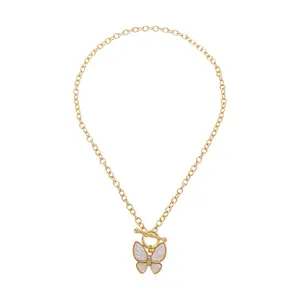 Shell butterfly pendant necklace, sweet and versatile, high-end chain accessory