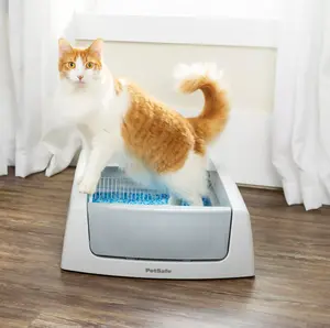 PetSafe ScoopFree Crystal Classic Self-Cleaning Litter Box - Includes 1 Disposable Litter Tray,Unbeatable Odor Control, Gray