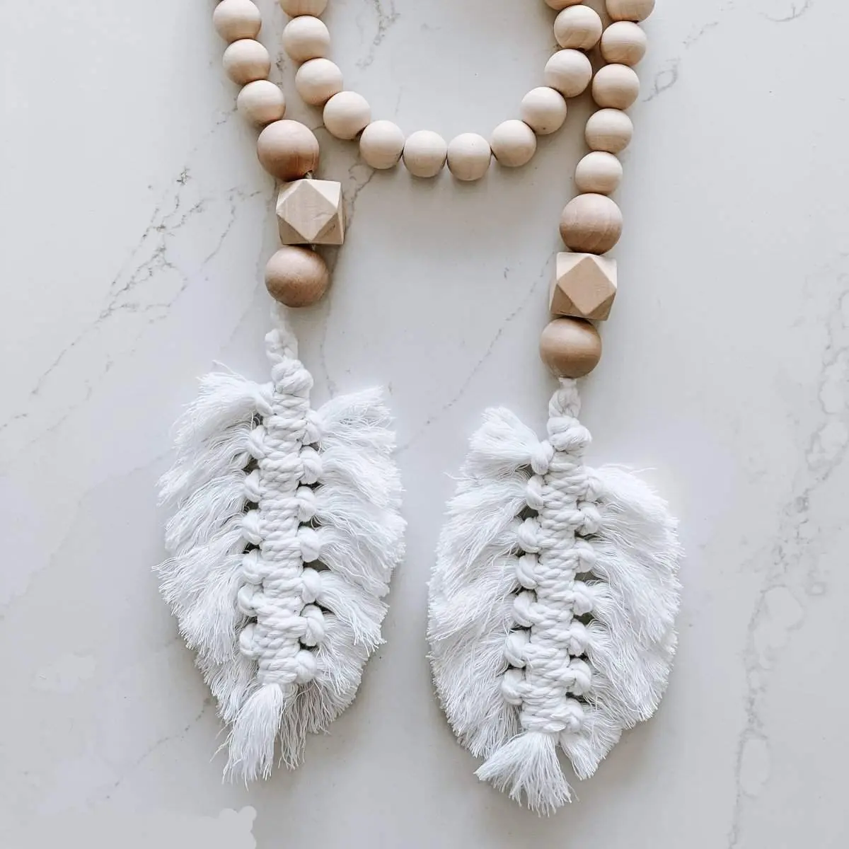 Macrame Feather Bead Garland