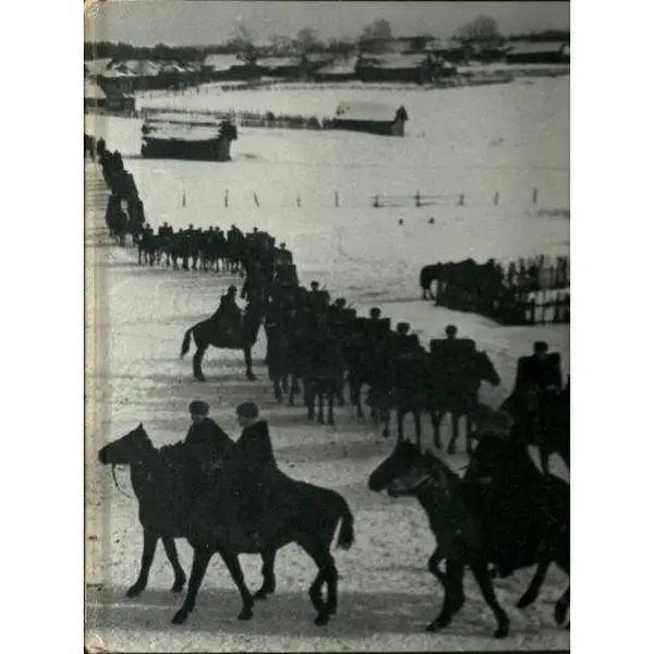 USED-Russia Besieged (Time-Life World War II Series) by Nicholas And The Editors Of Time-Life Books Bethell (Unknown)