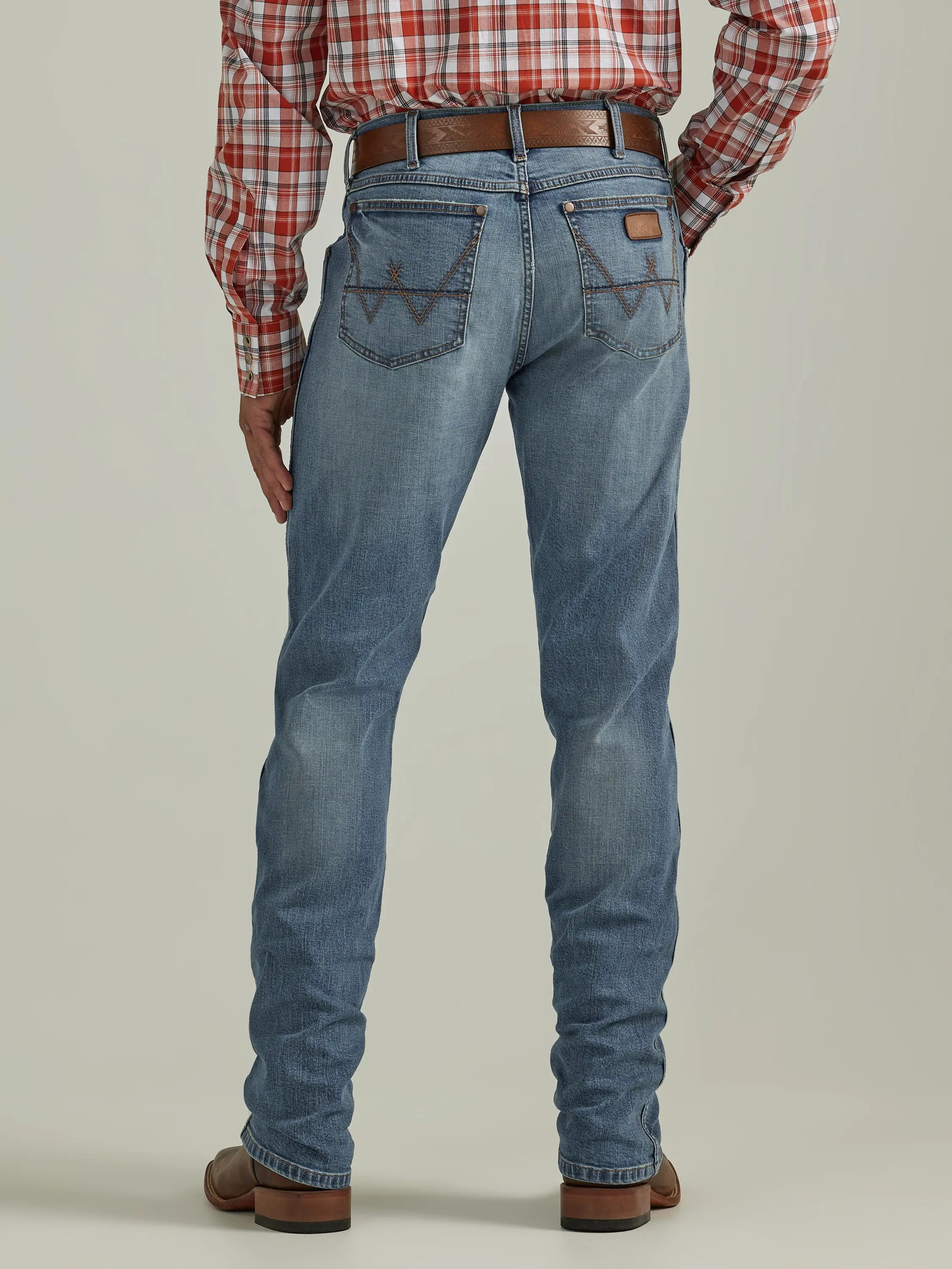 Wrangler Men's Retro Slim Fit Fergus Straight Leg Jean - Light Blue
