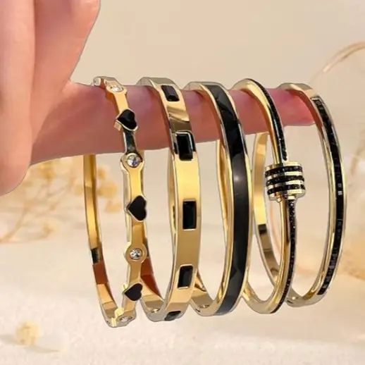 # Five-piece Set E