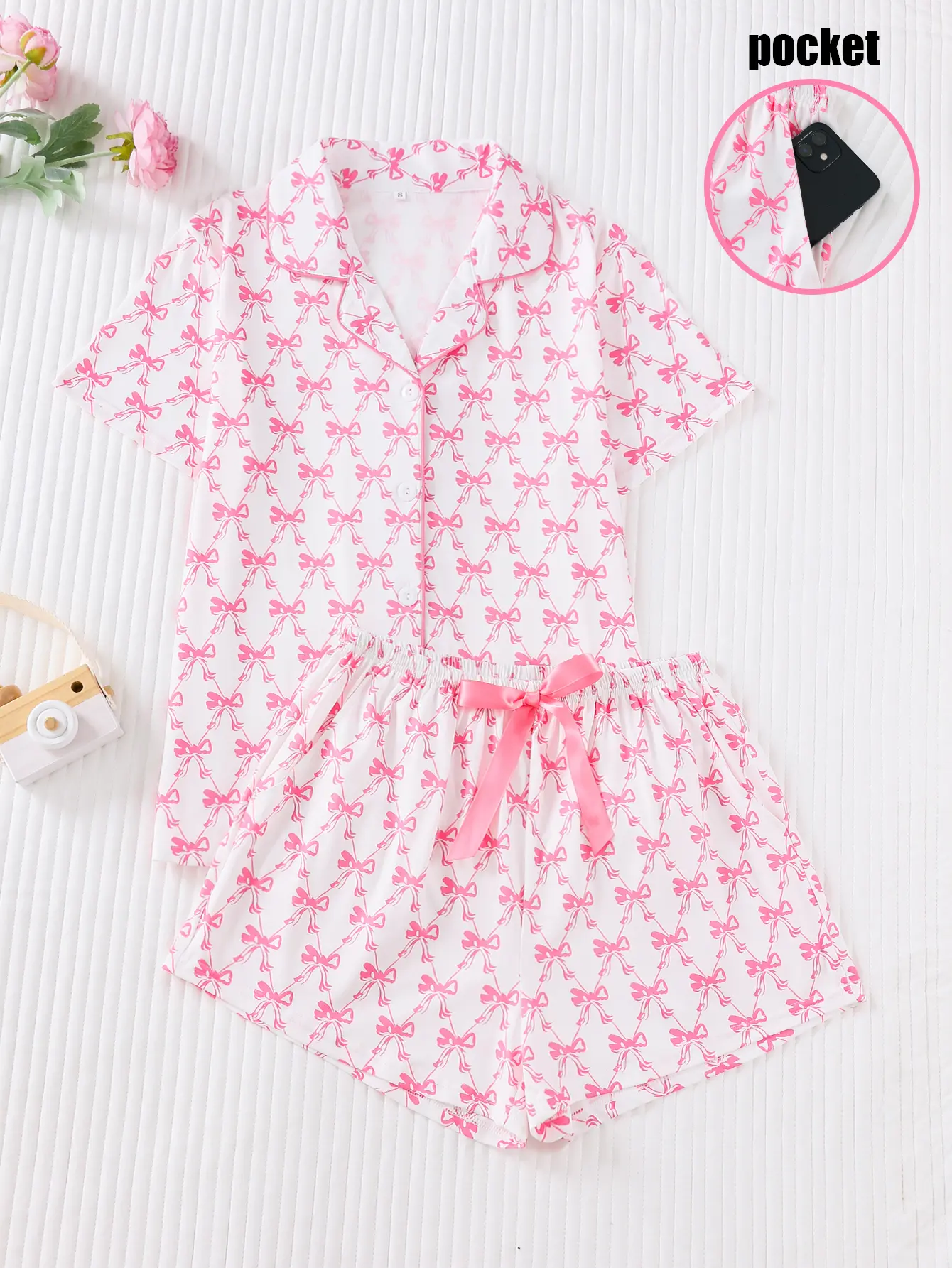Women's 2-Piece Bow-Patterned Short-Sleeve Pajama Set - Button-Down Top, Matching Shorts, All-Season Comfortable Loungewear