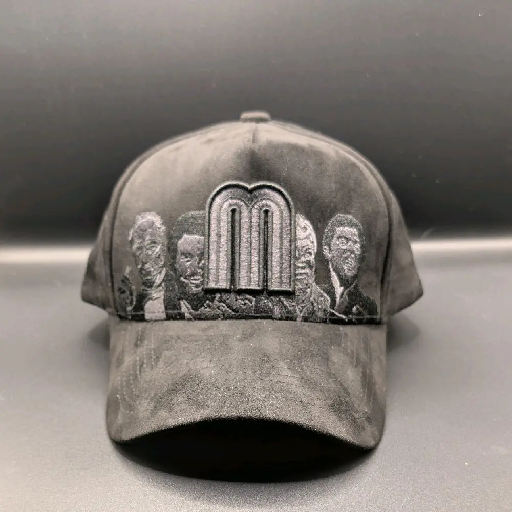 Lana hats black out