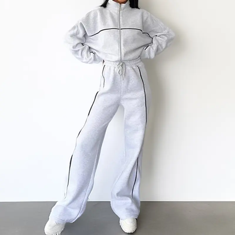 Women's 2-Piece Striped Athletic Tracksuits Set - Black Cropped Women's 2-Piece Striped Athletic Tracksuits Set - Black Cropped