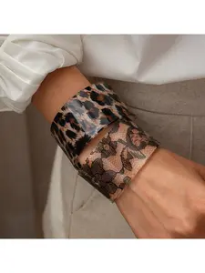 Acrylic * smudge print leopard print * open bracelet