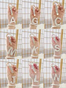 Shiny Rhinestone Letter Keychain, Trendy Cute Keychain, Lucky Crystal Pendant, Sparkling Alloy Charm, Perfect Gift for Bags and Backpacks, Women and Girls