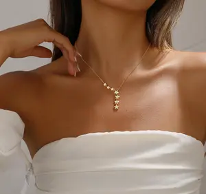 CAROVO Crystal Dainty Star Necklace for Women 18K Gold Plated Star CZ Charm Statement Y-Necklace Gold/Silver Shining Exquisite Choker Necklace for Women Adjustable Jewelry Gifts