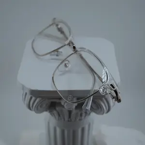 Clear Everyday Frames Clear Everyday Frames