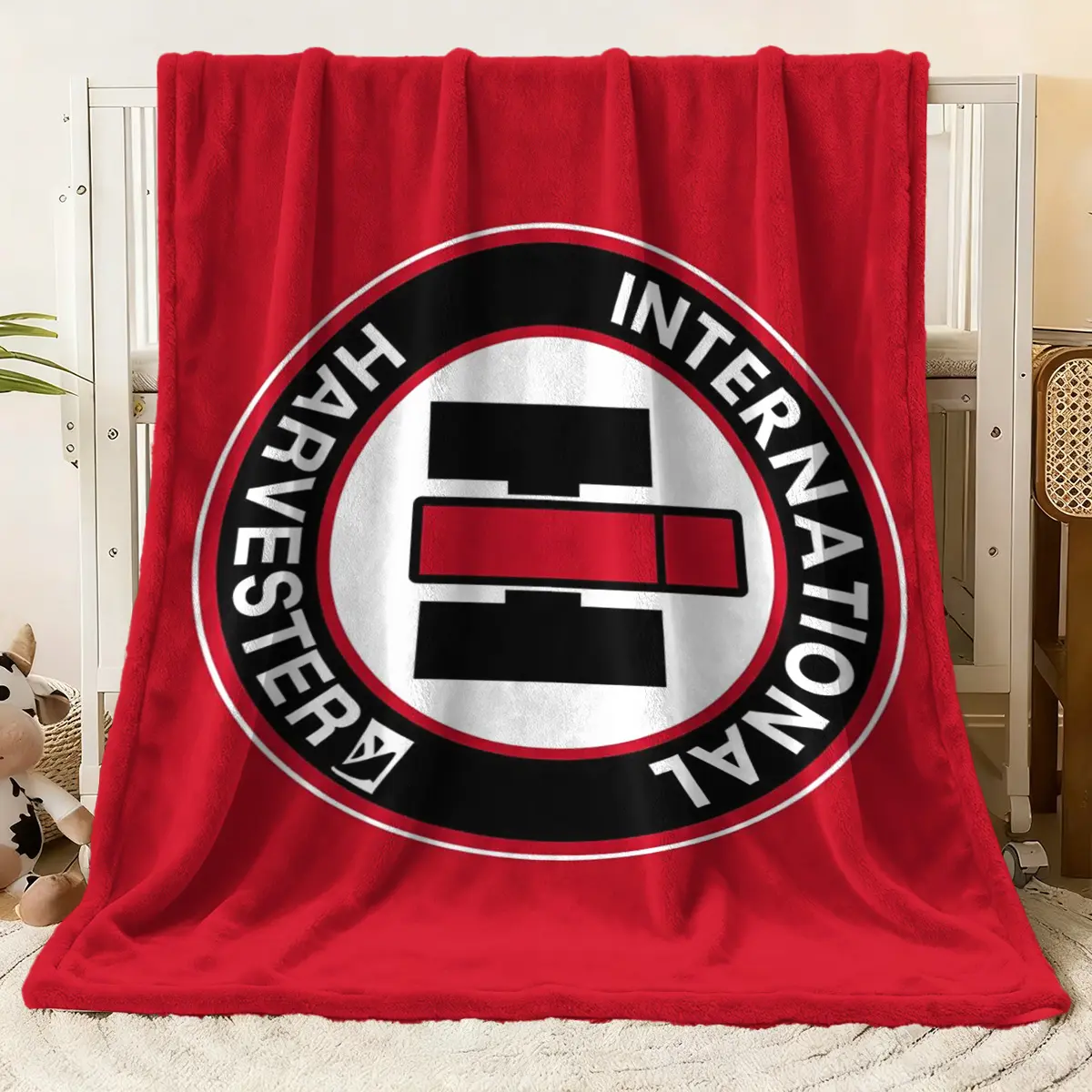 Vintage International Harvester Logo Print Flannel Blanket - Soft & Cozy Flannel Throw for Couch, Bed or Sofa, Retro Red Design with Classic Brand Emblem, Warm Plush Blanket Suitable for All Sea