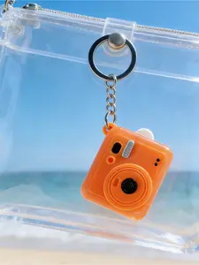 Mini camera keychain, camera-shaped keychain, suitable for couple/friend gifts, unique everyday carry accessory, fashionable accessory, suitable for women's wallets and bags, suitable for family, Keychain Accessories
