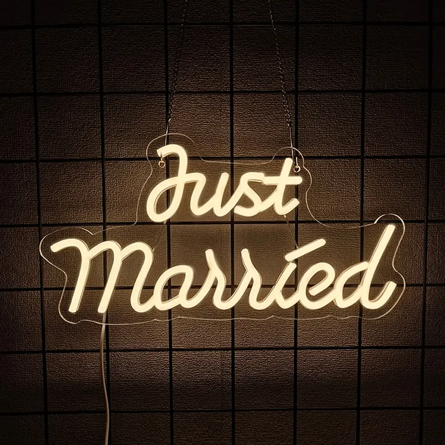 Happy Newlyweds LED Neon Sign Heart-Shaped Wedding Bride Party Backdrop Bedroom Wall Decor Engagement Proposal Party Light Sign USB Powered