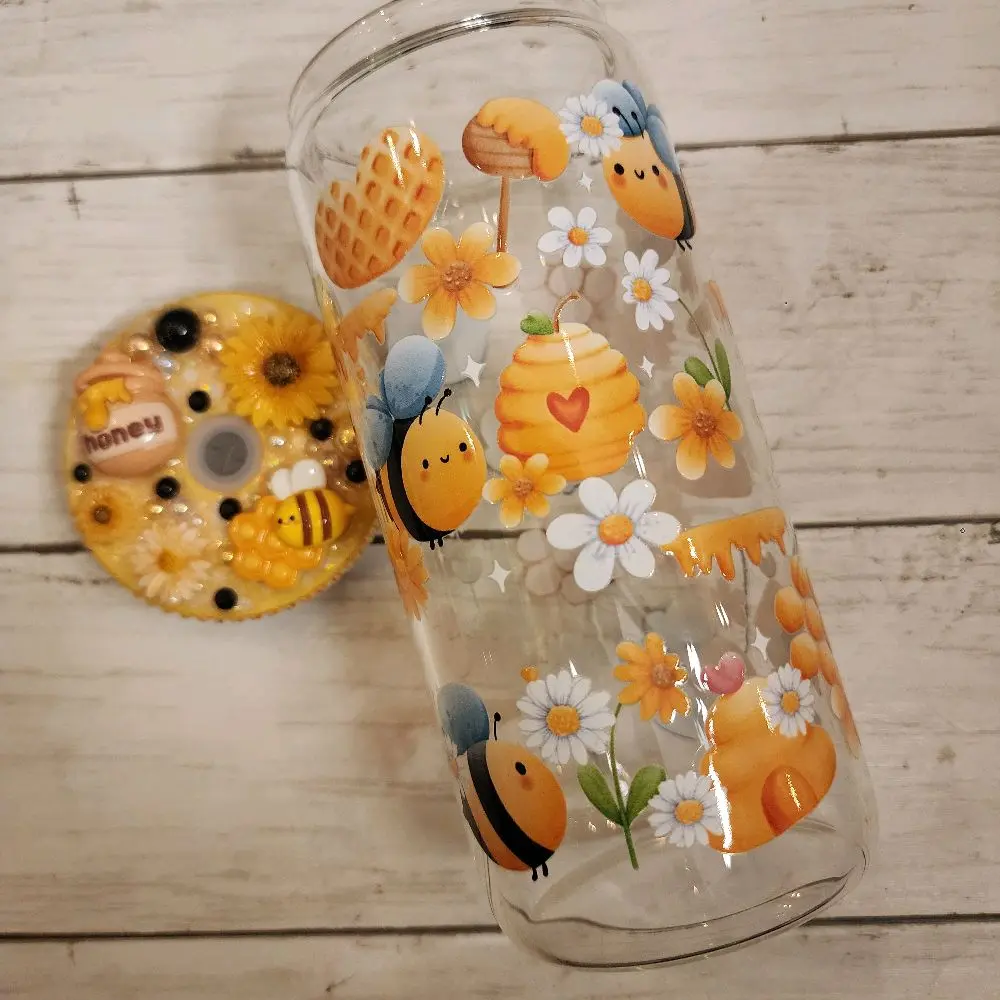 Bee & Honey 20 oz Glass Cup with Decorated Lid