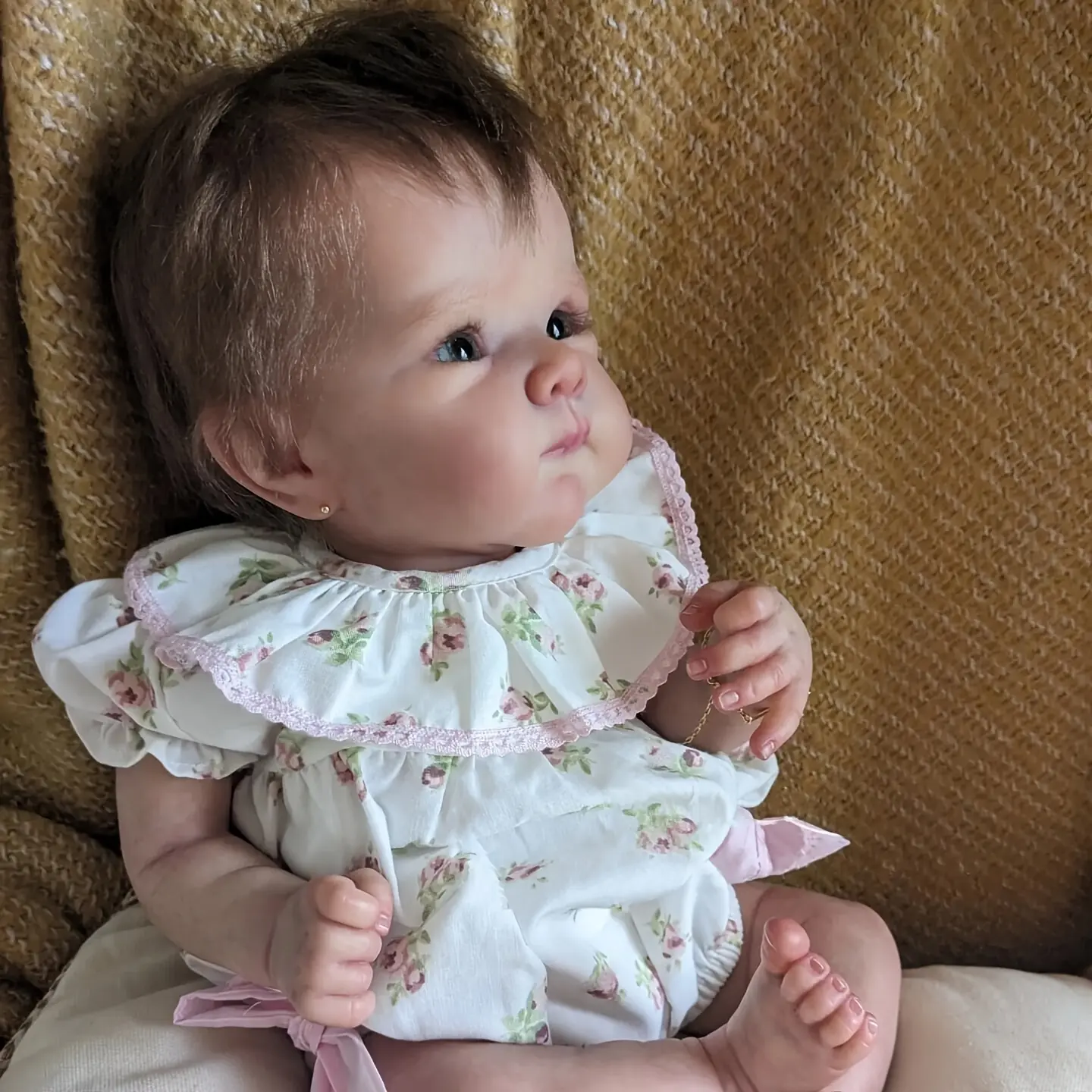 Reborn Kiss_Lifelike Reborn Toddler Doll - Soft Touch Doll with Veins, Hand-Rooted Hair, 3D Painted Light Beige Skin, Ideal Birthday Gift for 3-4 Years Old Girls,company gift reborn collection toy