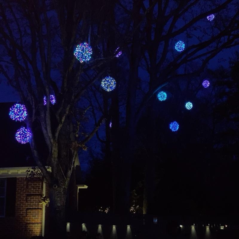 Globe and Glow Warm Incandescent 12″ Christmas Light Balls – Handmade Yard and Porch Decorations for Festive Nights