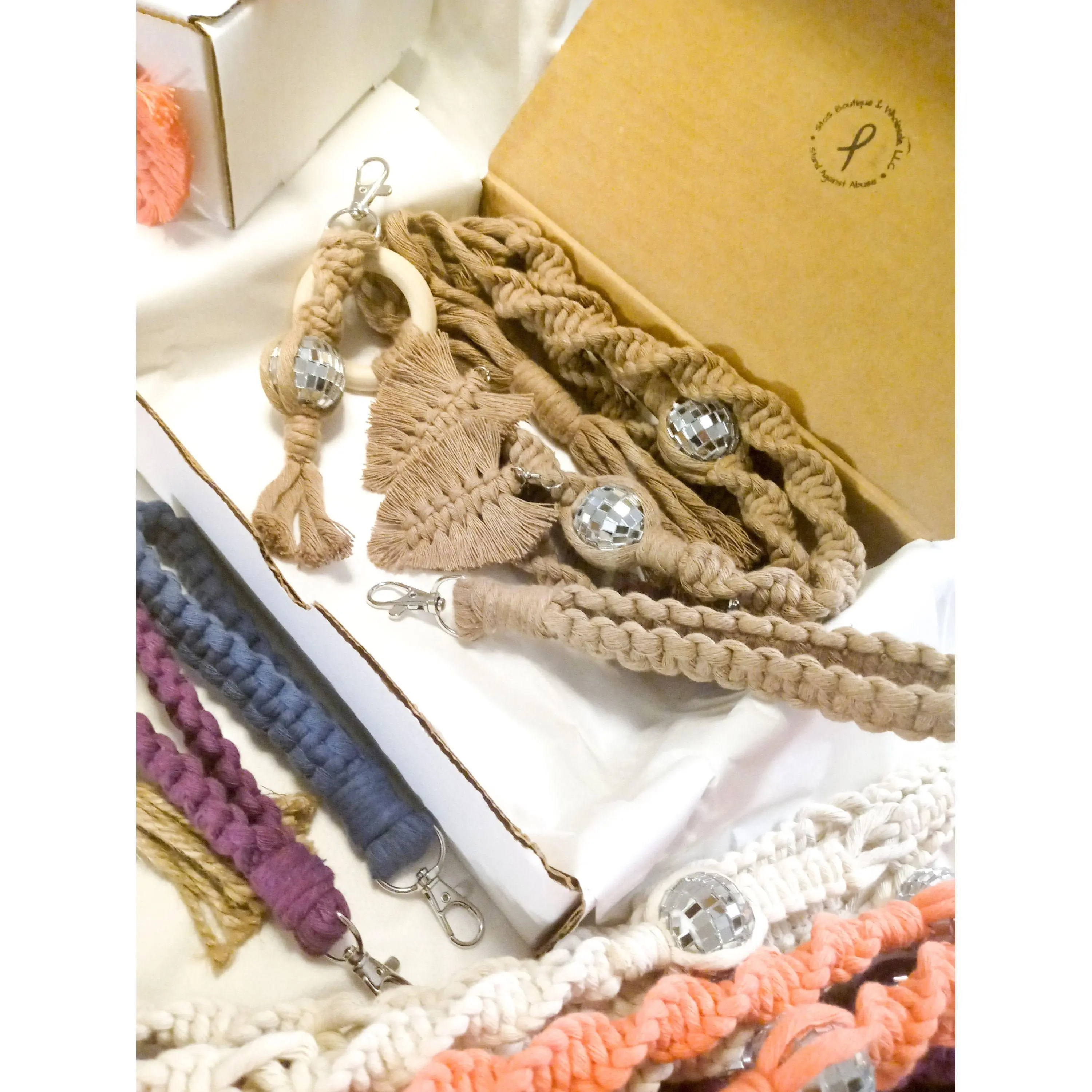 Holiday Gift Set, Christmas Gift Set, Macrame Gift Box, Macrame Plant Hangers, Macrame Earrings, Macrame Keychains