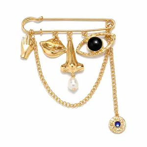 Funny Face Brooch Pin for Women, Eye Nose Mouth Tassel Waist Tightening Pin, Cute Statement Clothing Accessory