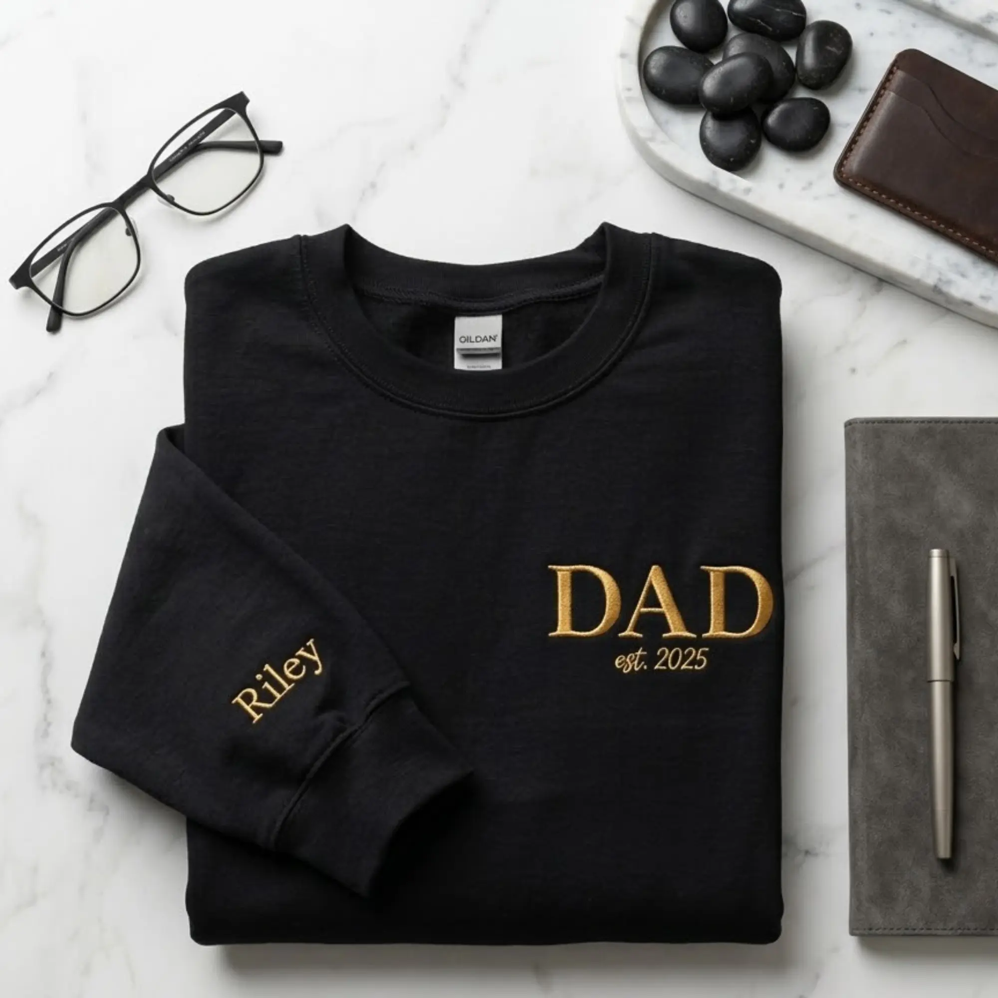Personalized Dad Sweatshirt Name Sleeve with Heart, Daddy Est Year Sweater, Father’s Day Gift