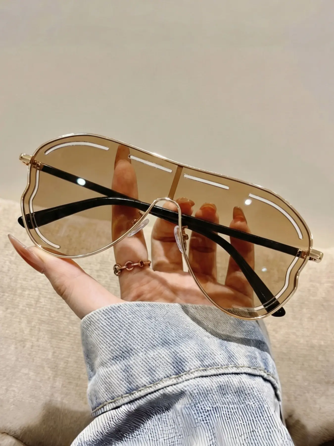 Unisex Y2K Style Hollow Out Butterfly Frame Glasses, Durable Streetwear Accessory, Perfect for Parties & Beach Vacations