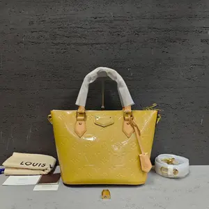 Pre-owned Louis Vuitton Patent Shoulder Bags 7.8'' R1439 Shoulder Bag C14304034551 0409 T1 Qiqi