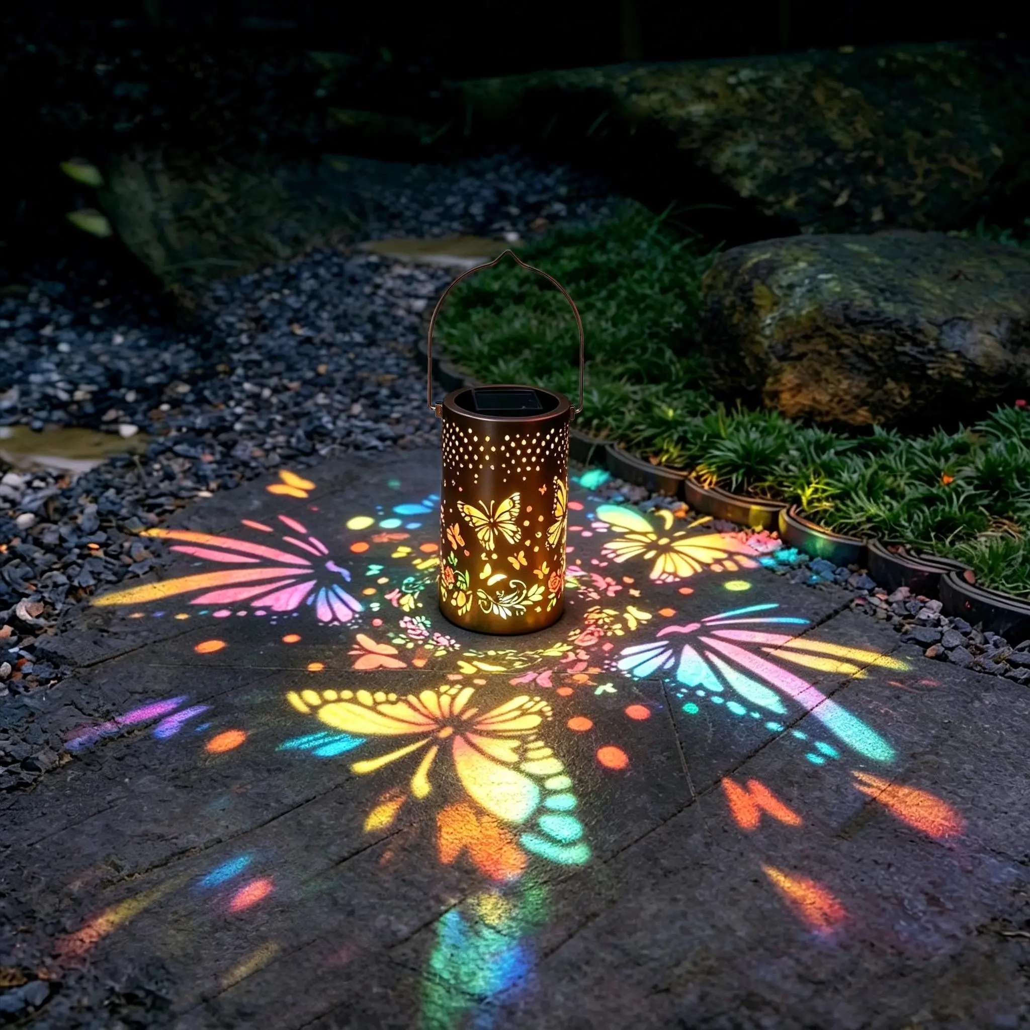 Solar-powered butterfly projection lamp, ip65 waterproof, garden decoration, painted butterfly lamp, lawn atmosphere lighting decoration, suitable for garden, terrace, courtyard, backyard and entrance hall decoration