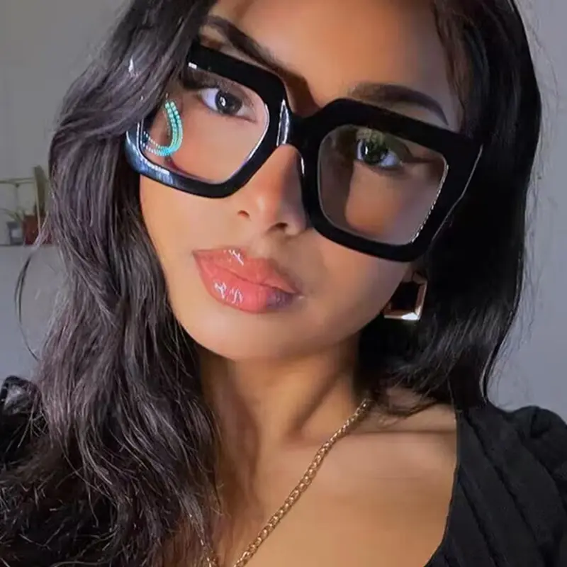 Women's Square Oversized Frame Glasses, Metal Hinge, Anti-Blue Light, Casual Fashion Eyewear for Office & Photography Use, Fashion Eyeglasses
