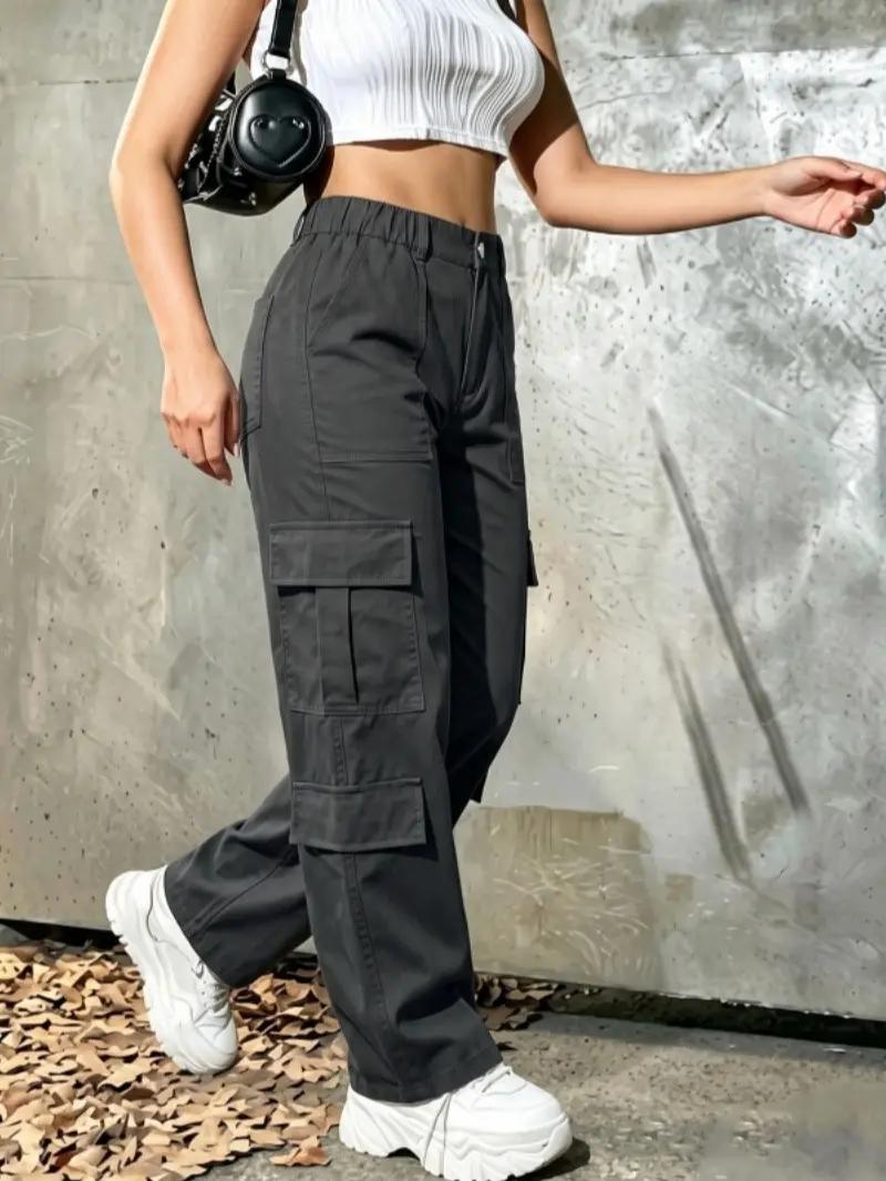 Clean Gent women’s solid-color cargo pants with multiple pockets—lightweight, breathable, and comfortable for summer; drawstring waist, large pockets; suitable for outdoor work, everyday casual wear, and sports; wearable in spring, summer, and autumn; tre