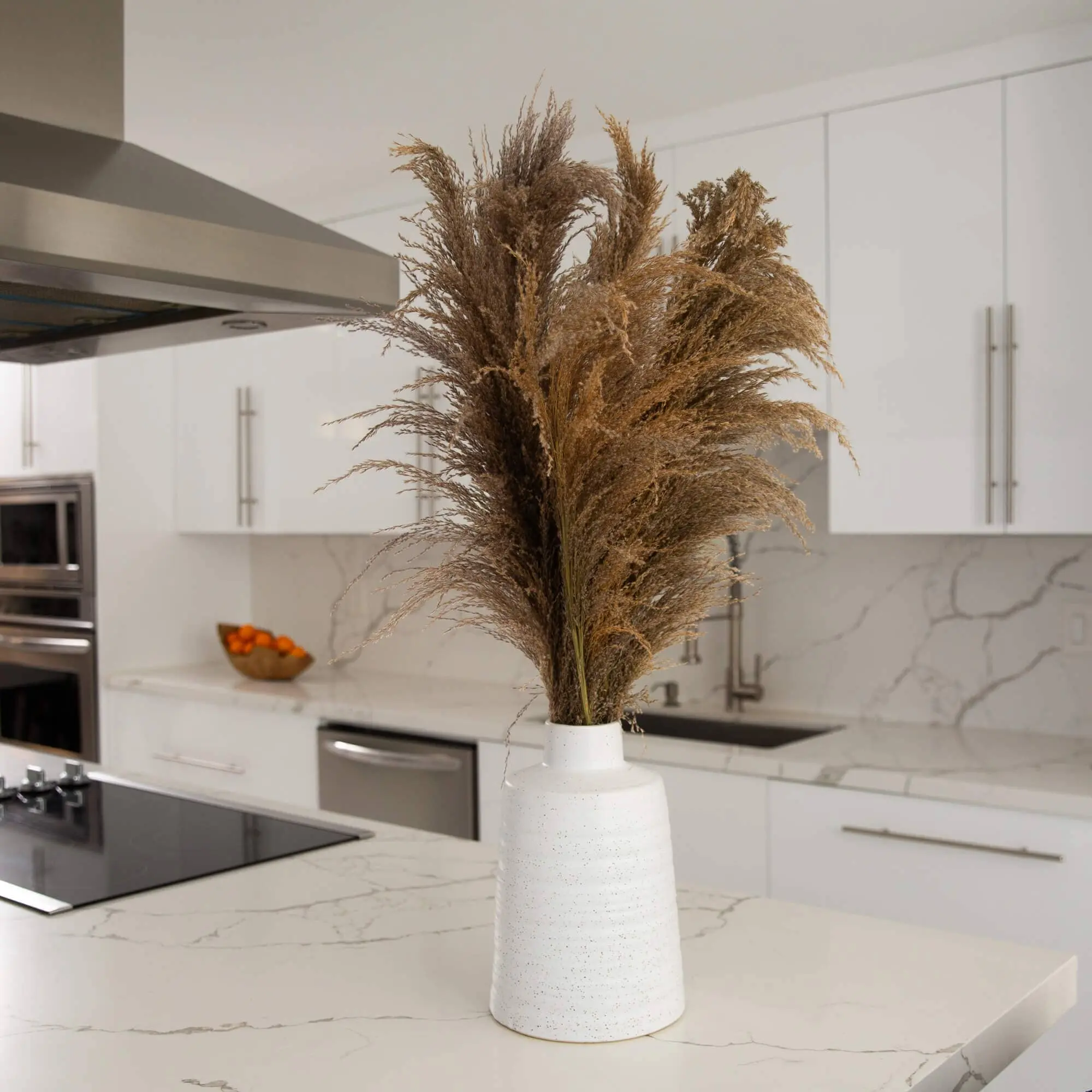 30 In Long-Lasting Neutral Dried Pampas Grass Arrangement in Ceramic Vase - Home Decor Centerpiece, Dried Flower Home Supply, Decorative