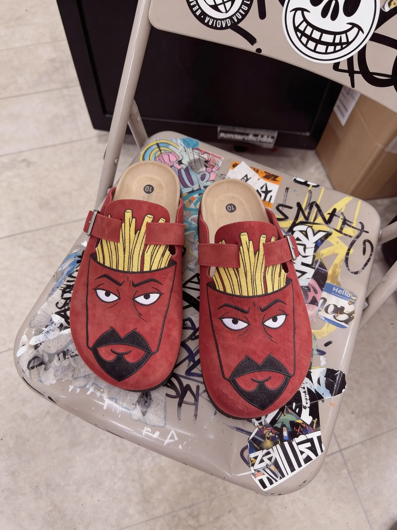 FRYLOCK CLOGS