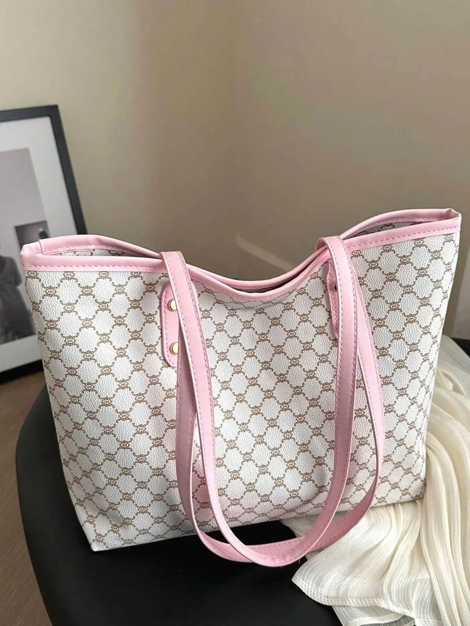 Vintage Style Women Tote Bag, Faux Leather Monogram Shoulder Bag, Lightweight Large Capacity Handbag for Commute and Travel