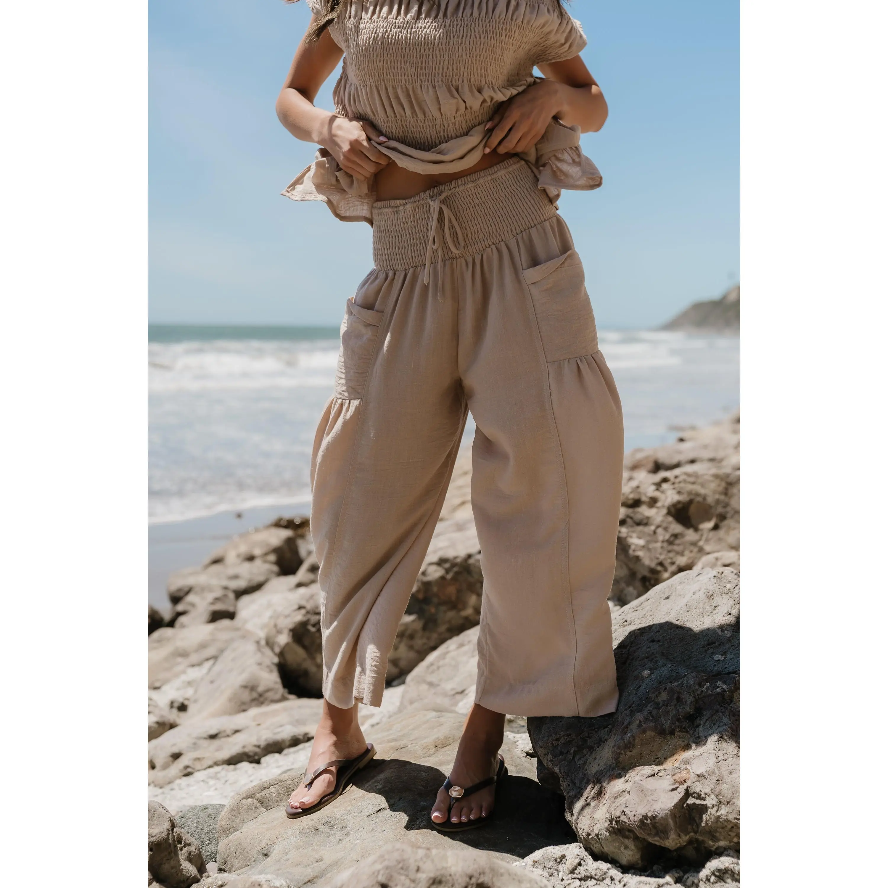 Ashton Wide Leg Pants in Taupe