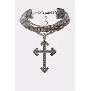 CROSS MY HEART CHOKER