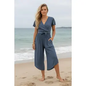 Flared Capris with 2 Pockets