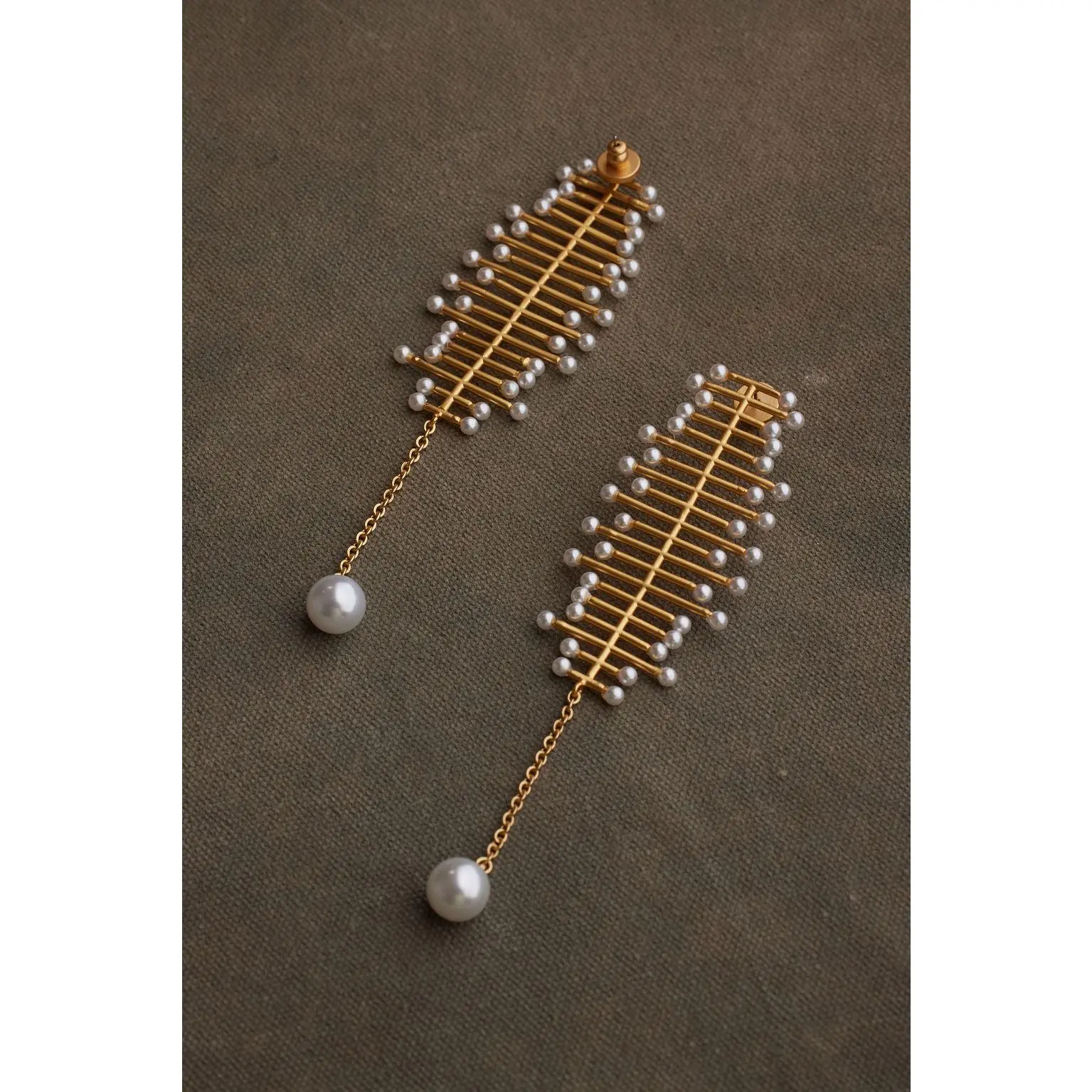 AHME EARRING (FINAL SALE)