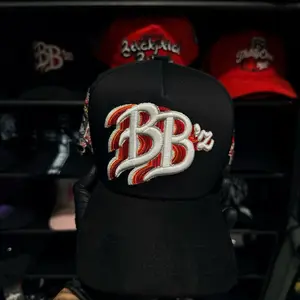 1:1Thirty One Hats BB'Z Backpack G5 Black Cap with Red and White Embroidered Logo