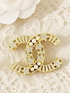 Women's Star Rhinestone Letter Brooch, Gold/Silver Tone with Faux Pearl, Elegant Lapel Pin for Holiday Parties & Daily Outfits