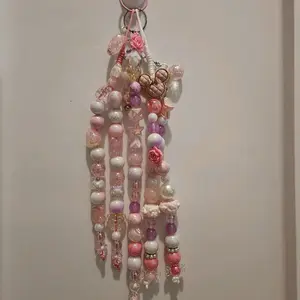 PAINT ME PINK JUNK KEYCHAIN