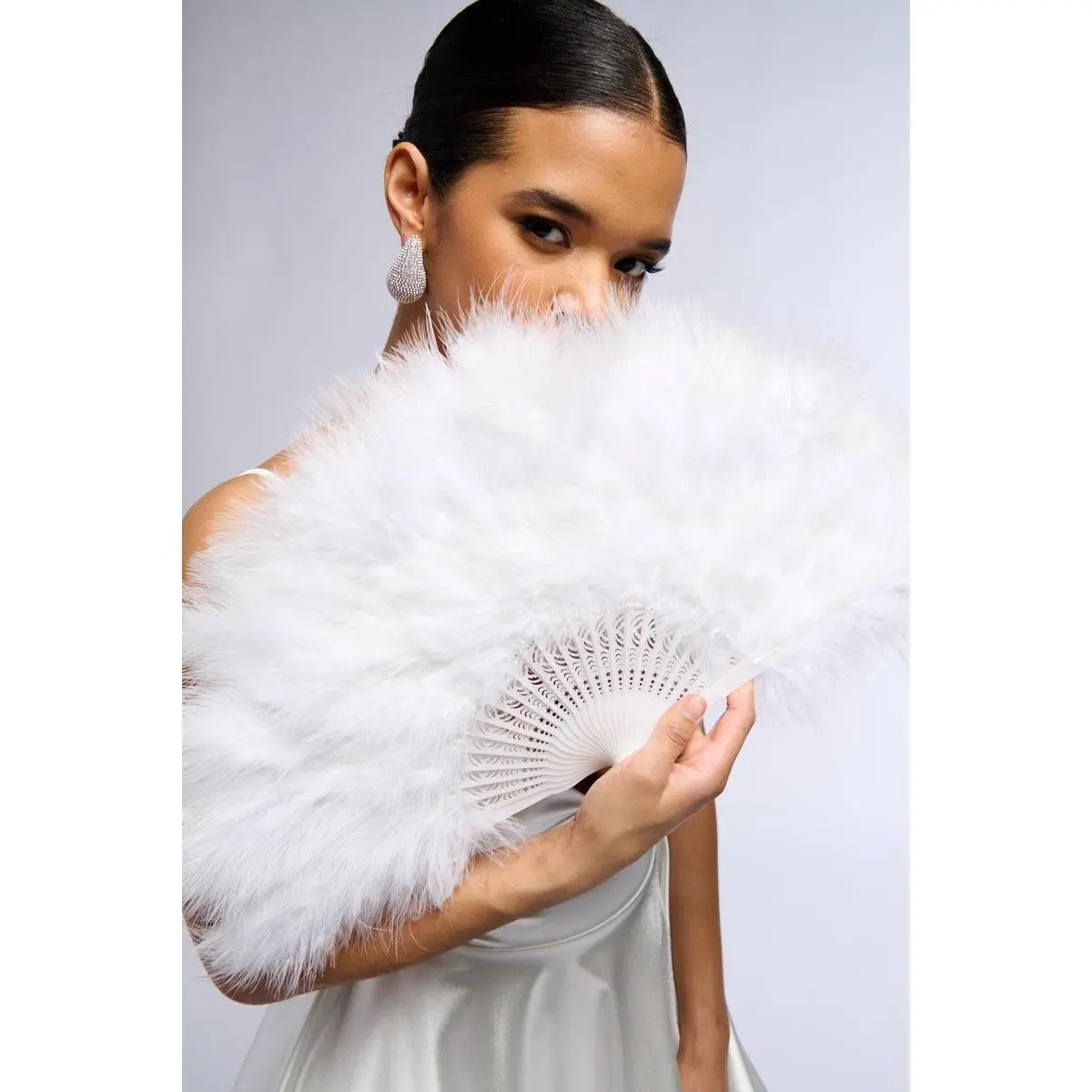 ANGELIC WHITE FEATHER FAN