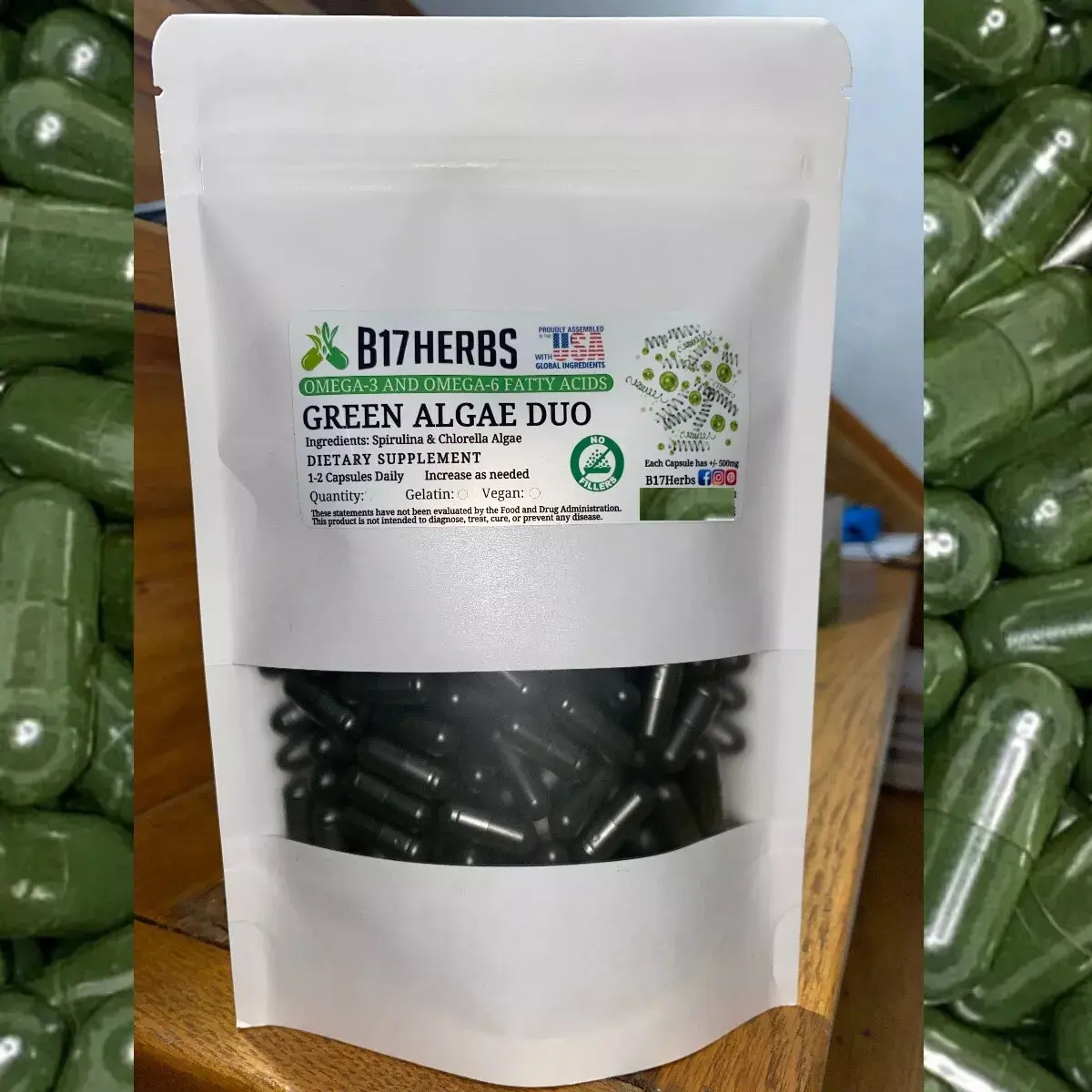 Pure Spirulina & Chlorella Capsules - Superfood - Green Algae Duo - 100 Veggie  Caps