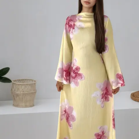Floral Print Long Robe for Women, Long Sleeve Elegant Design with External Tie Belt, Comfortable and Stylish for All Occasions, Belt Dress