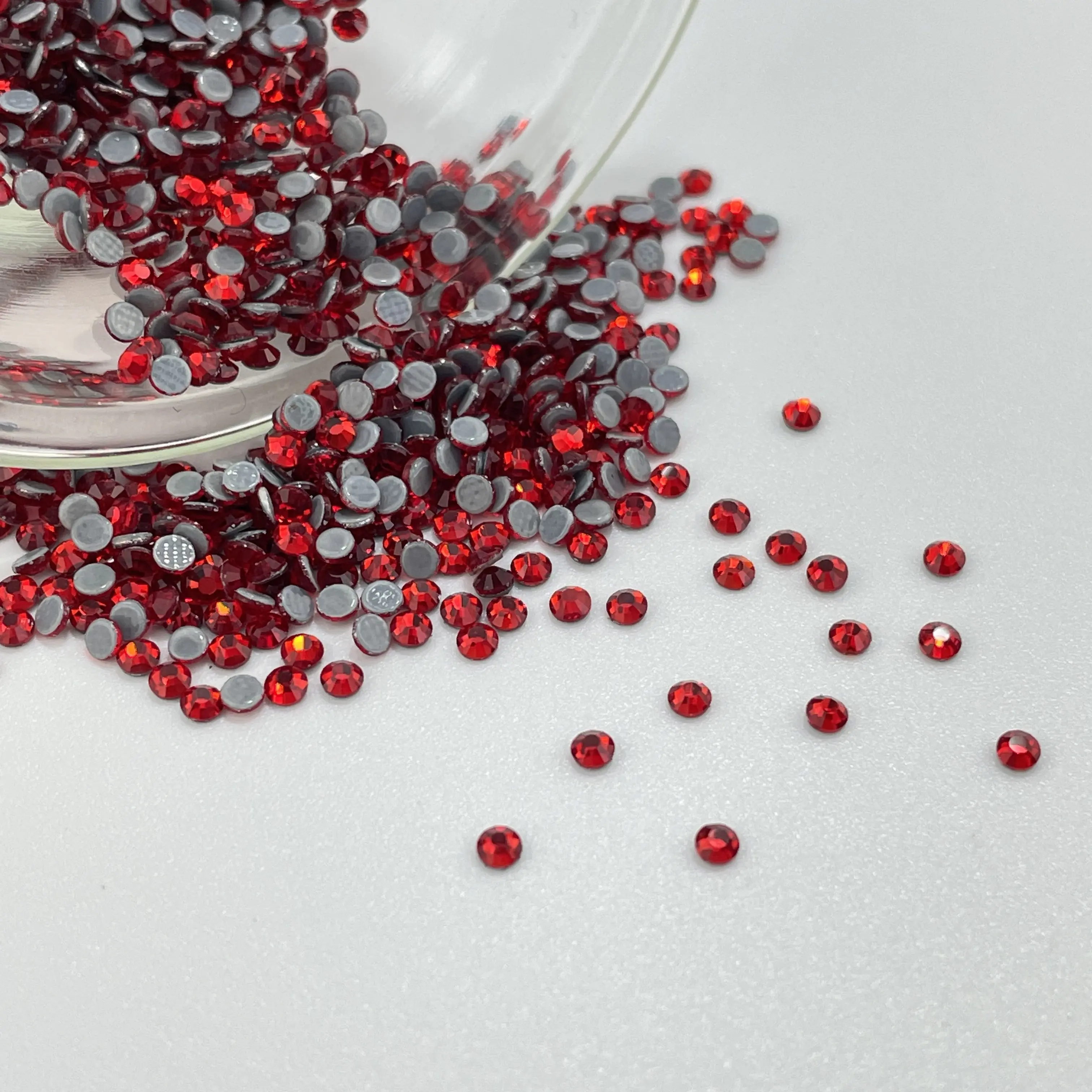 2880Pcs Glass ASFA113 Light Siam Hot Fix Rhinestones - Shining Rhinestone Nail Art Products for DIY Crafting, Clothing, Bag Rhinestone Design Decorations