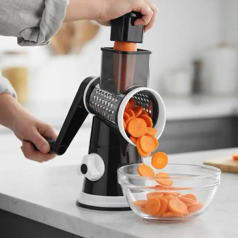 Rallador y Cortador de Verduras Giratorio Manual 3 en 1 con Base de Succión.