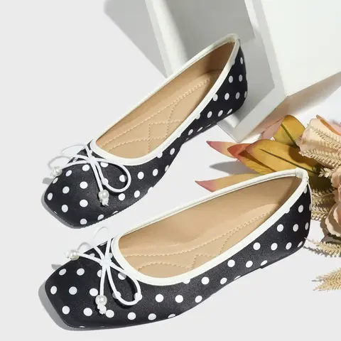【Black Friday】Women's Casual Fashionable Square Toe Flats, Polka Dot Pattern, Comfortable Lightweight Shoes for Winter
