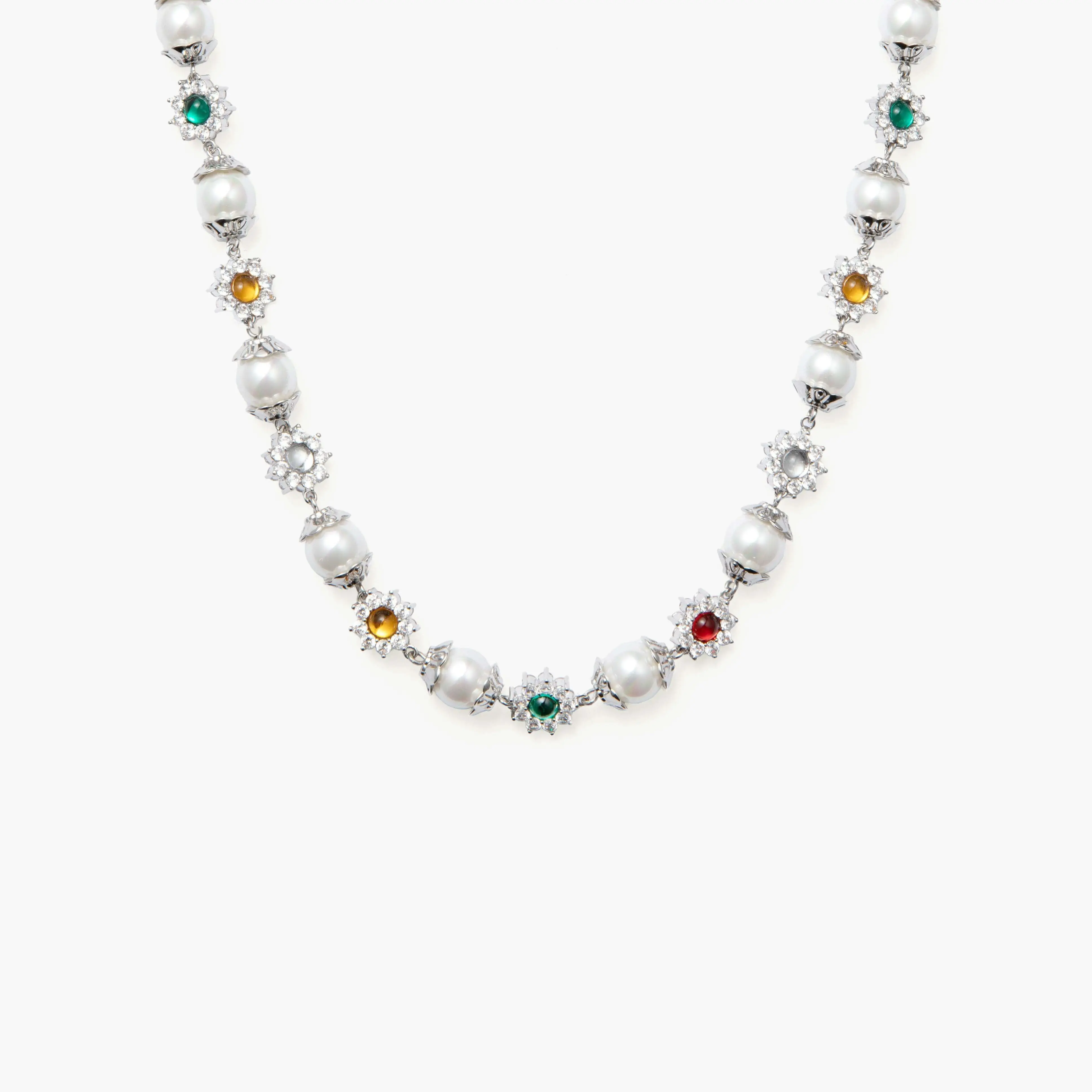 Daisy Pearl Necklace in Silver