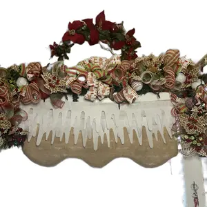Gingerbread garland with poinsettia flowers and gingerbread ribbons Durable
