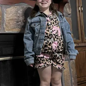 Children's 2-piece pajamas set, Collared pajama set, summer comfortable pajamas, leopard and bowknot pattern, short-sleeved shorts for girls and boys, daily wear clothing, Pajama clothes, can be machine washed and worn outside