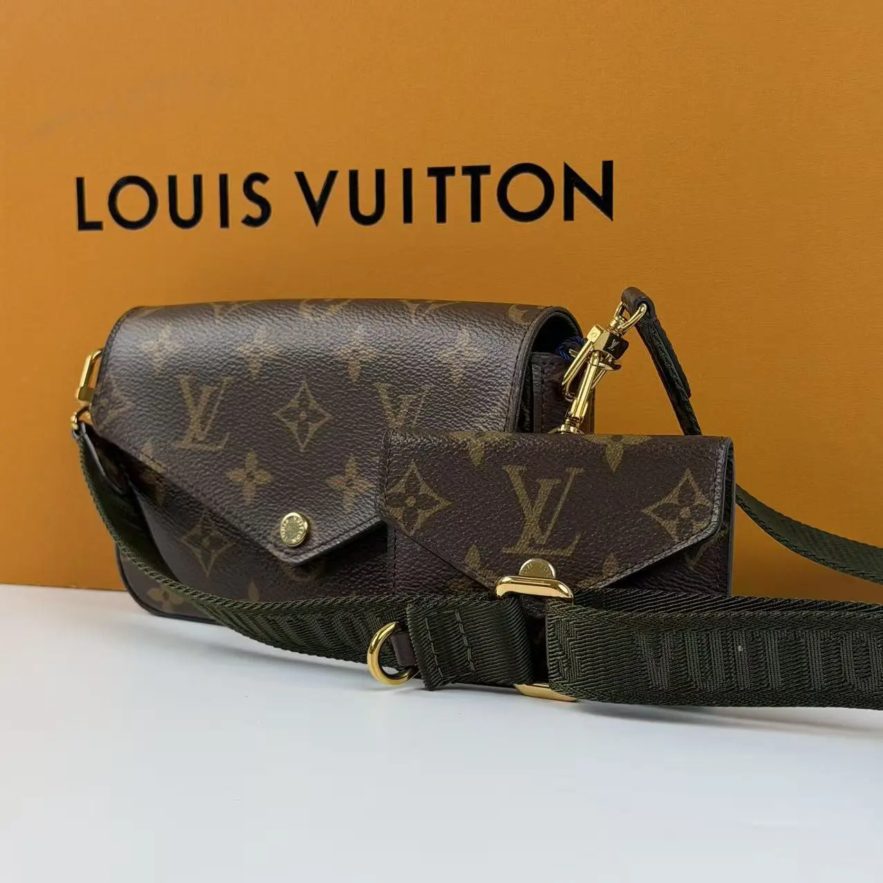 Pre-owned Louis Vuitton Felicie Strap & Go Monogram Crossbody Purse Handbags